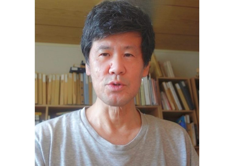 加田修先生近影